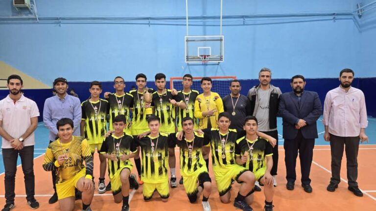 قهرمان قهرمانان مسابقات فوتبال منطقه